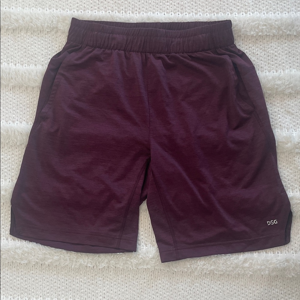 DSG dick’s Sporting Goods Burgundy Maroon Performance Shorts pockets men’s S